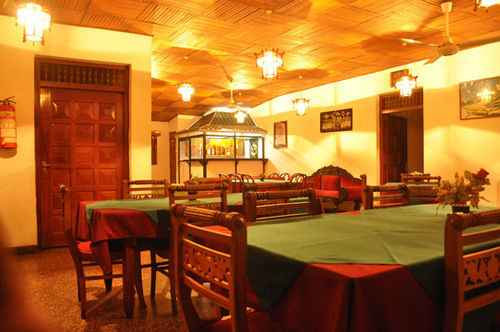 Oyo 436 Sandakelum Tourist Guest House Kandy Zewnętrze zdjęcie