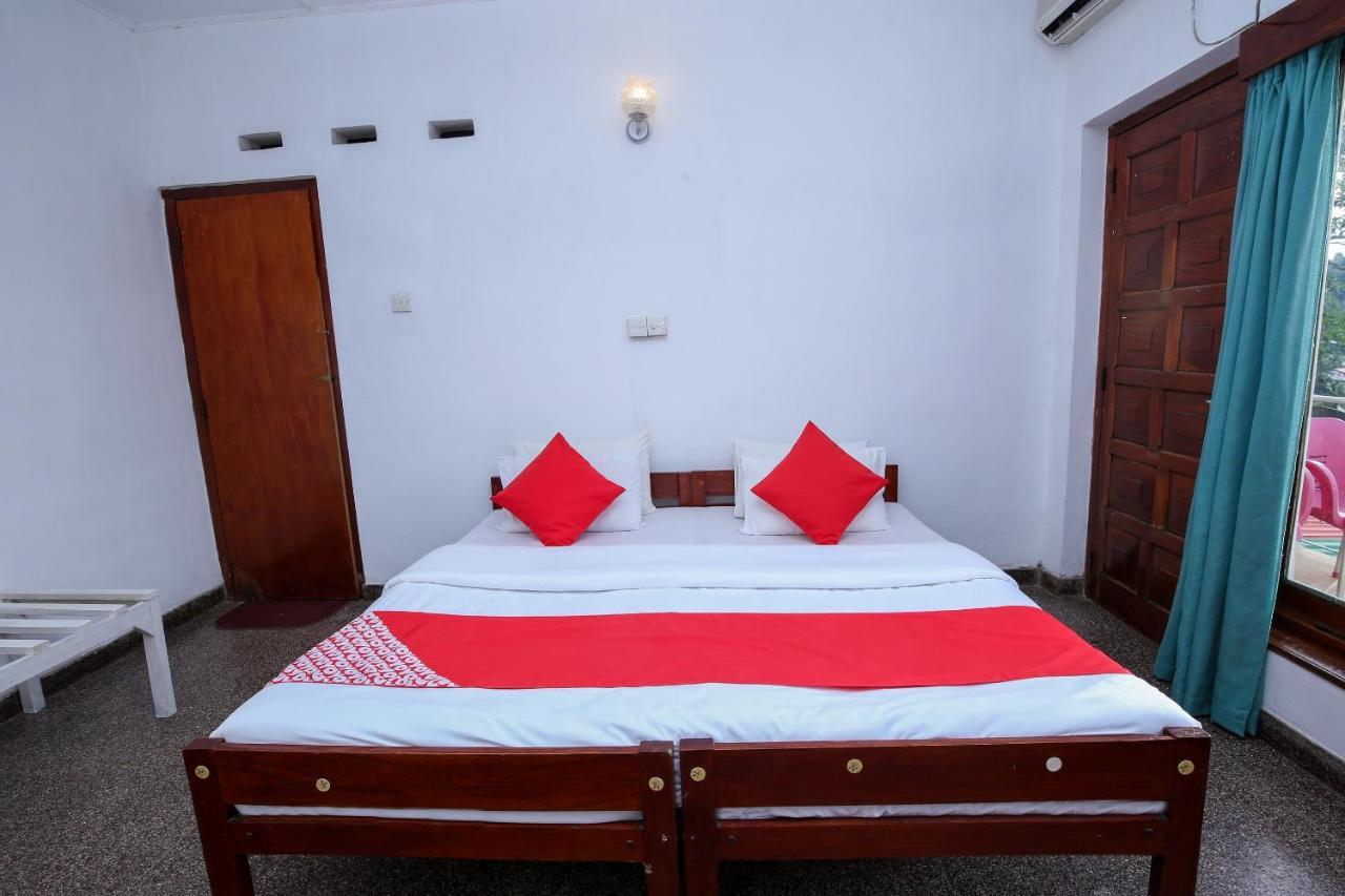 Oyo 436 Sandakelum Tourist Guest House Kandy Zewnętrze zdjęcie
