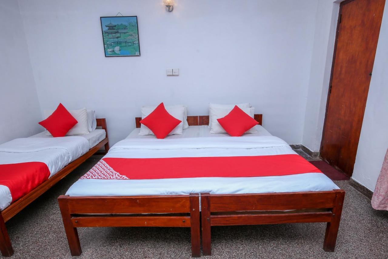 Oyo 436 Sandakelum Tourist Guest House Kandy Zewnętrze zdjęcie